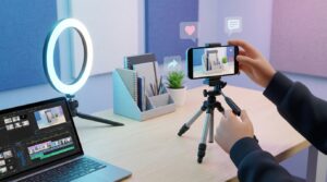 criador de conteúdo produzindo vídeo sem aparecer